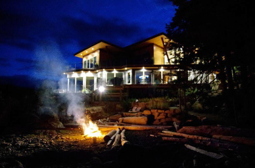 Pointhouse Suites On Sargeant Bay Halfmoon Bay Εξωτερικό φωτογραφία