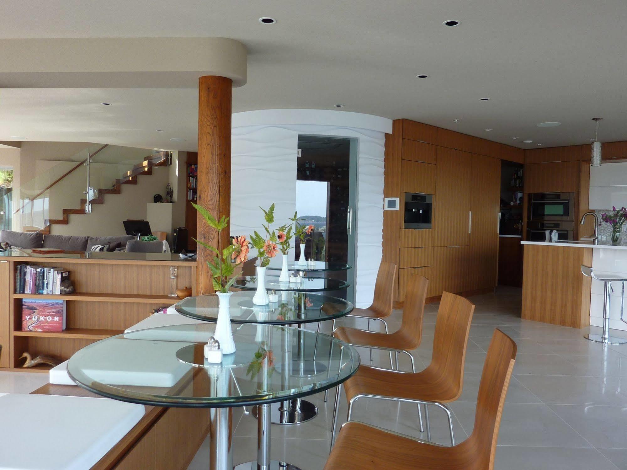Pointhouse Suites On Sargeant Bay Halfmoon Bay Εξωτερικό φωτογραφία