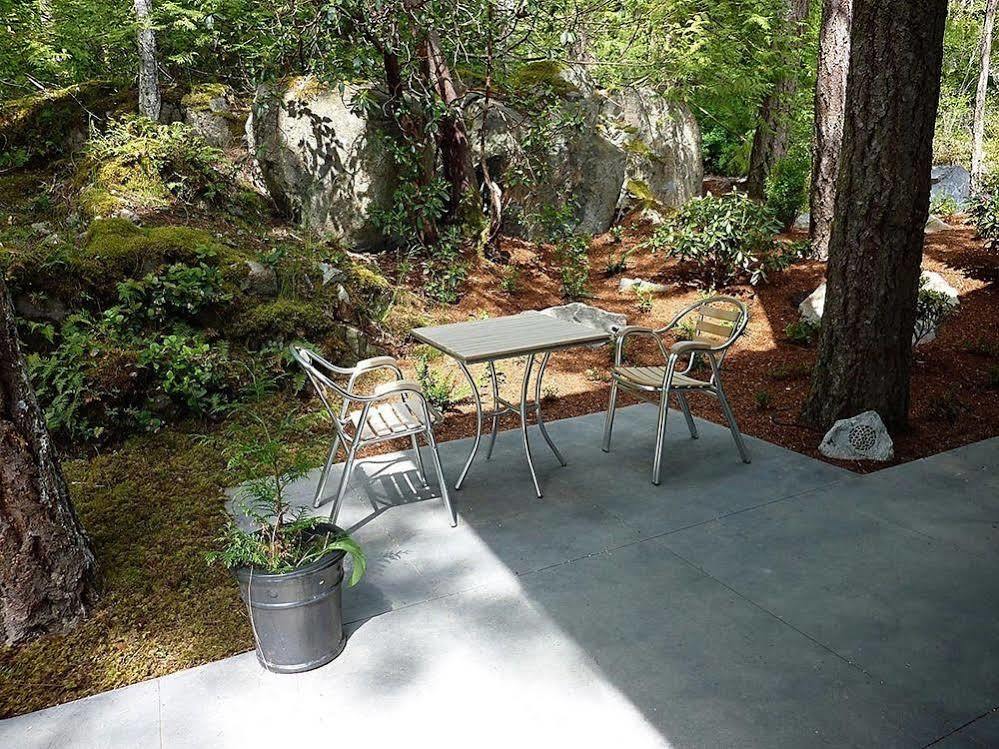 Pointhouse Suites On Sargeant Bay Halfmoon Bay Εξωτερικό φωτογραφία
